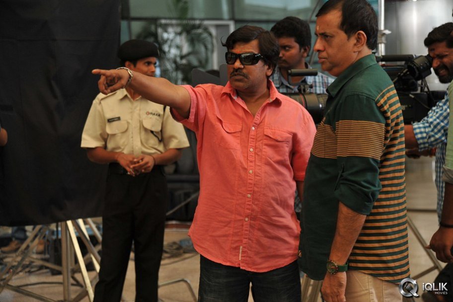 Govindhudu Andari Vaadele